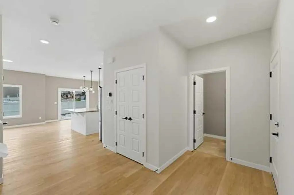 213 Bayview Park SW Airdrie AB T4B4G2