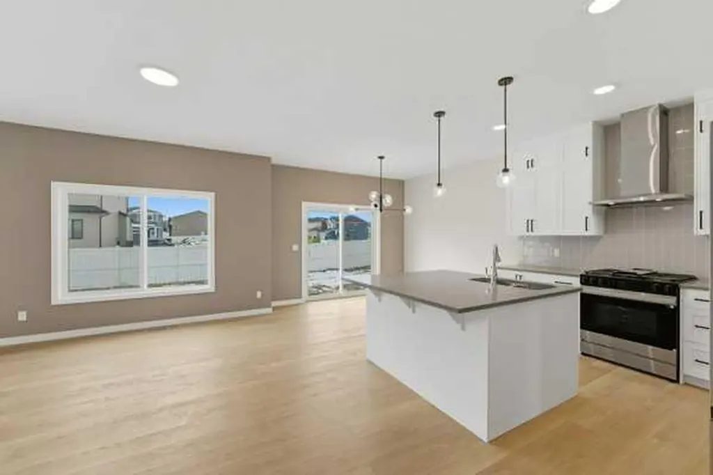 213 Bayview Park SW Airdrie AB T4B4G2