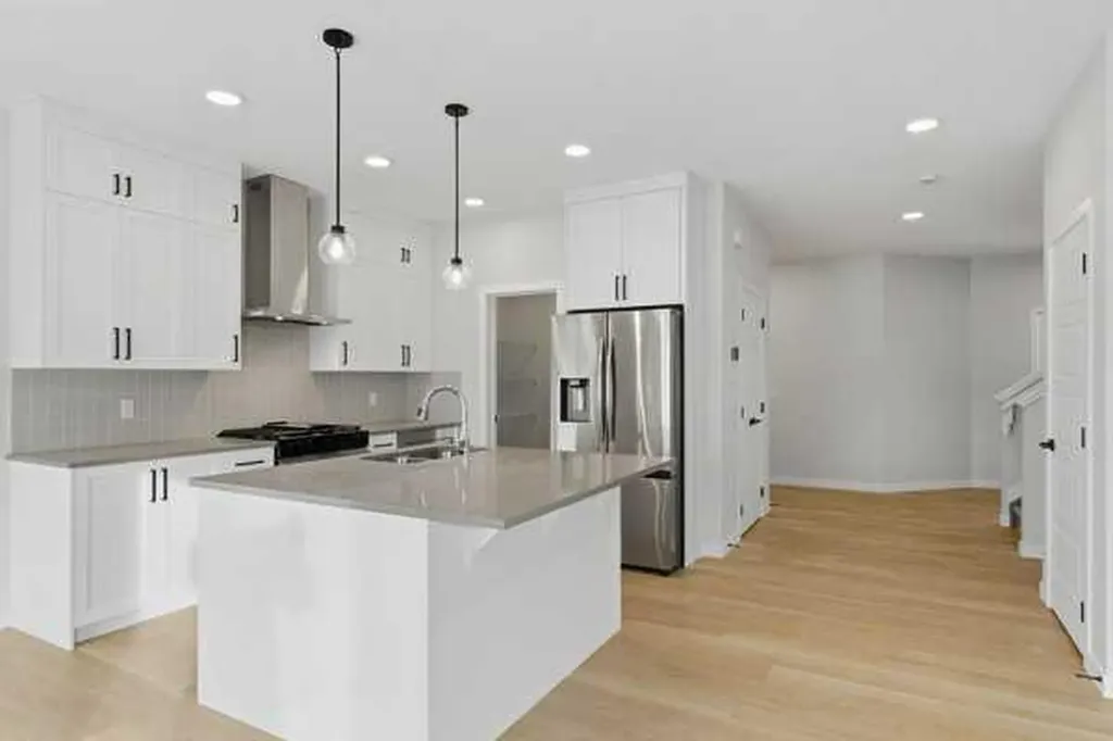 213 Bayview Park SW Airdrie AB T4B4G2