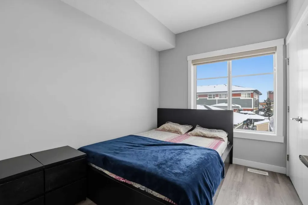 95 Skyview Close NE Calgary AB T3N 1X2