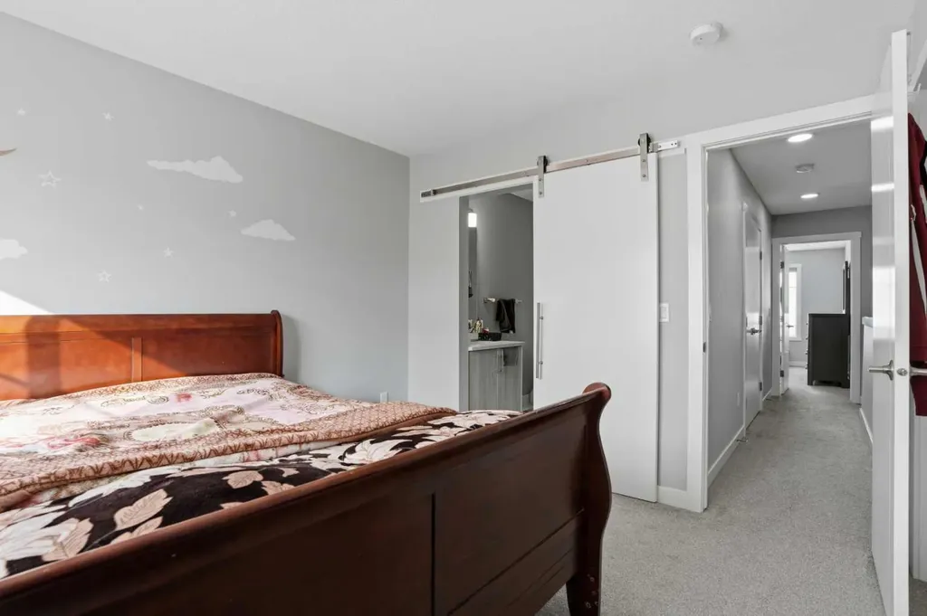 95 Skyview Close NE Calgary AB T3N 1X2