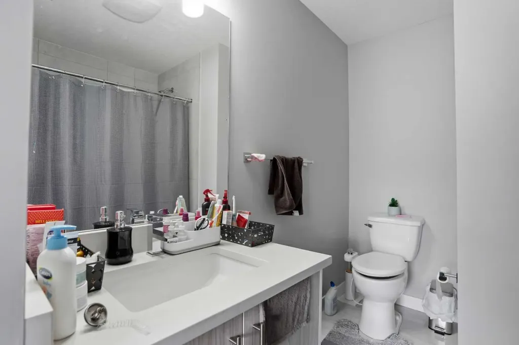 95 Skyview Close NE Calgary AB T3N 1X2