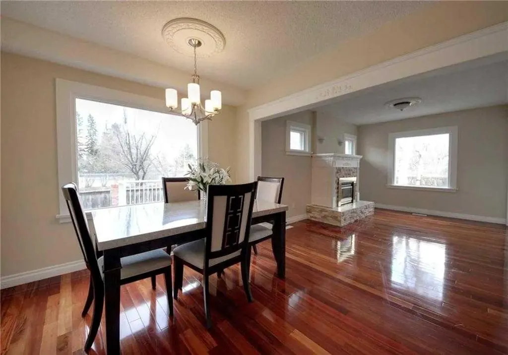 919 1 Street NW Calgary AB T2M 2R9