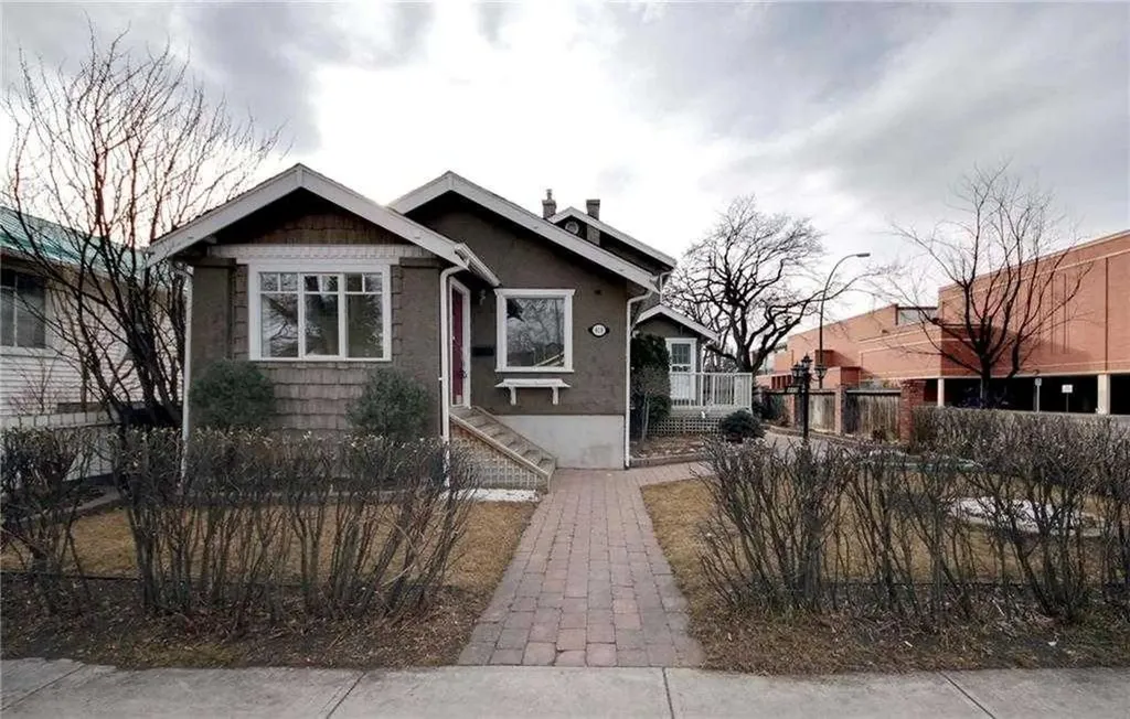 919 1 Street NW Calgary AB T2M 2R9