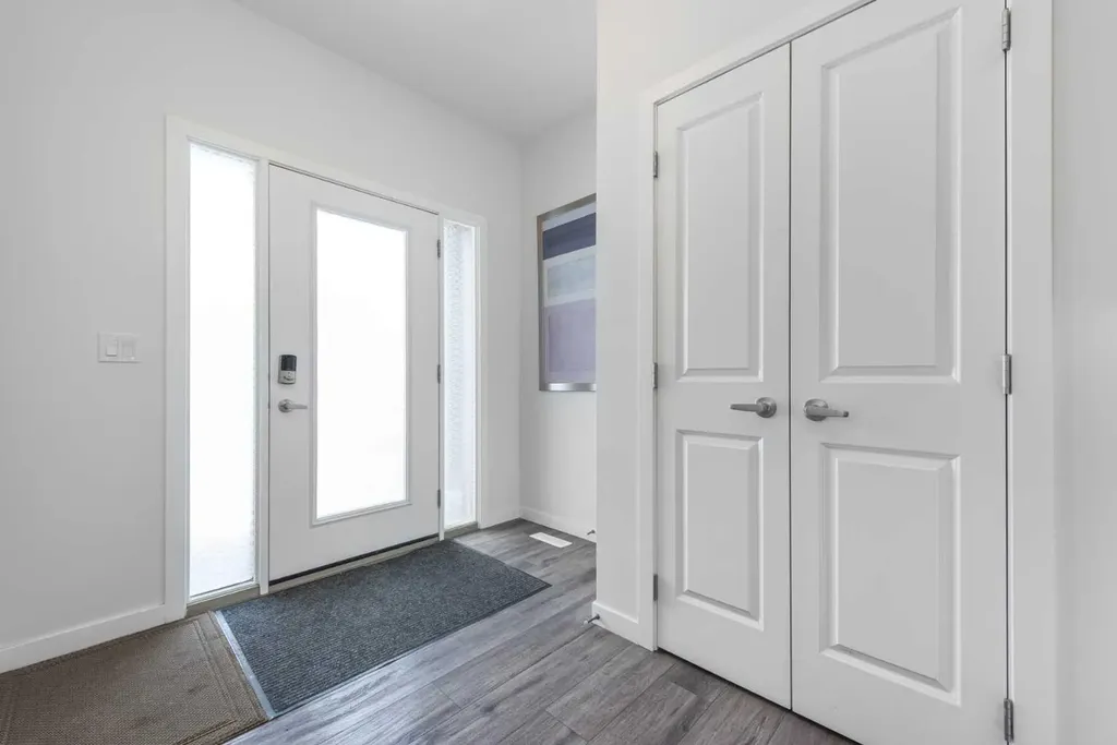 399 Magnolia Drive SE Calgary AB T3M 3M4