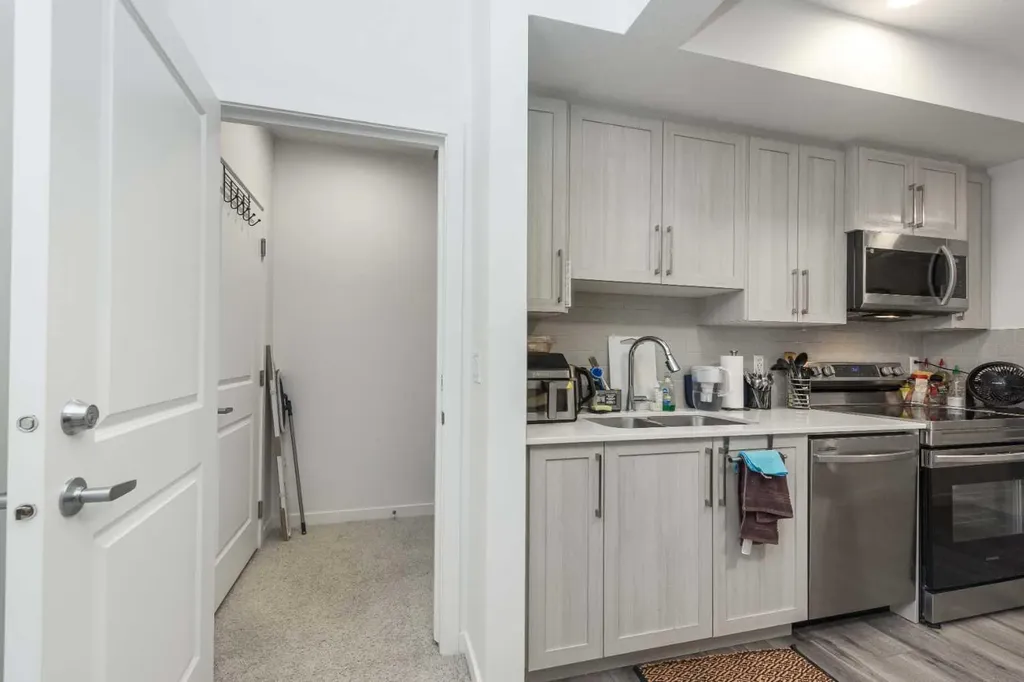 399 Magnolia Drive SE Calgary AB T3M 3M4