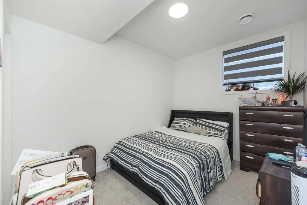 399 Magnolia Drive SE Calgary AB T3M 3M4