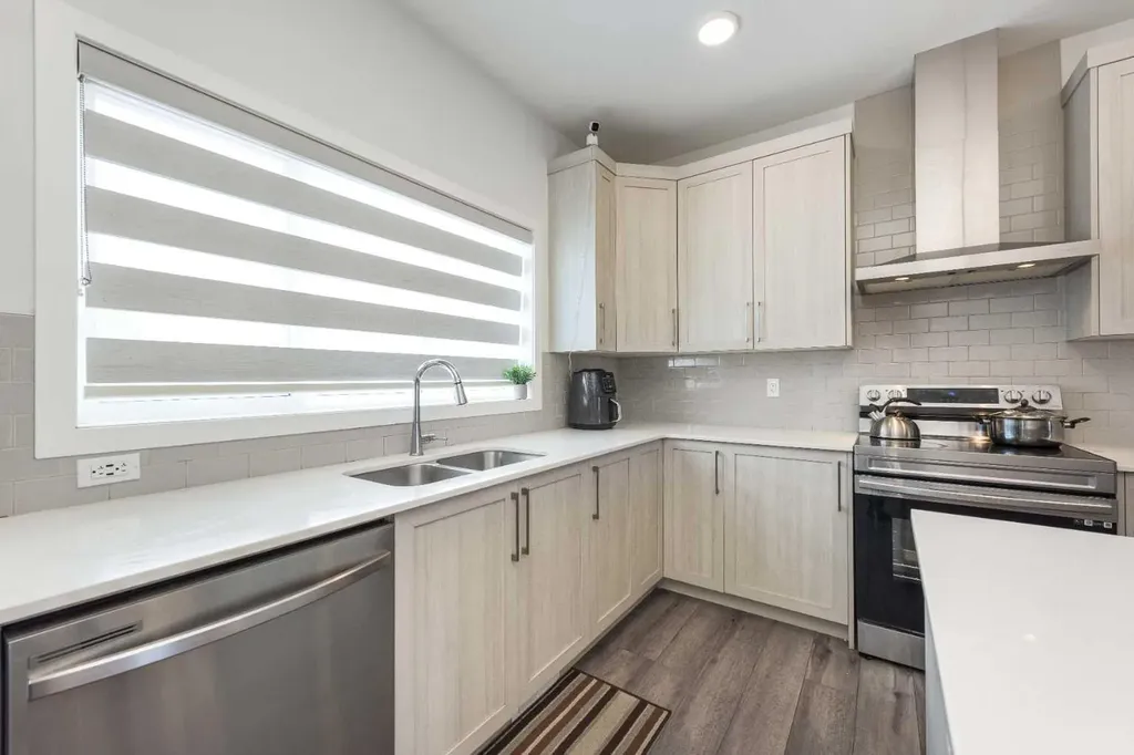 399 Magnolia Drive SE Calgary AB T3M 3M4
