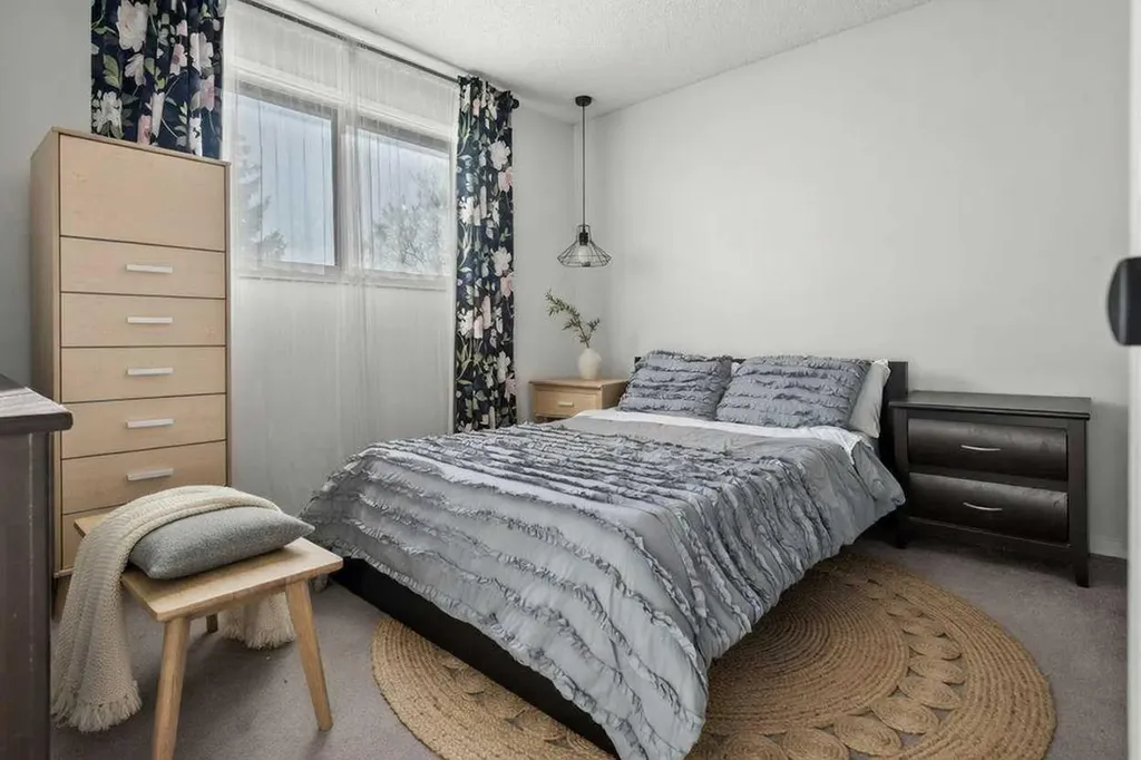 8510 Centre Street NE Calgary AB T3K 1K7