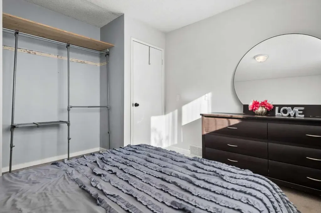 8510 Centre Street NE Calgary AB T3K 1K7