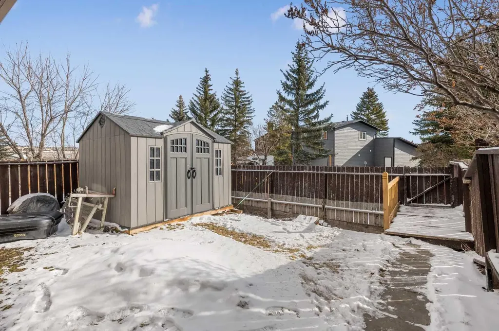 8510 Centre Street NE Calgary AB T3K 1K7