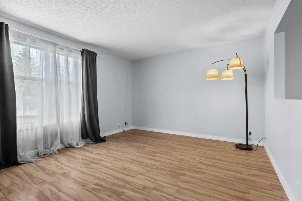 8510 Centre Street NE Calgary AB T3K 1K7