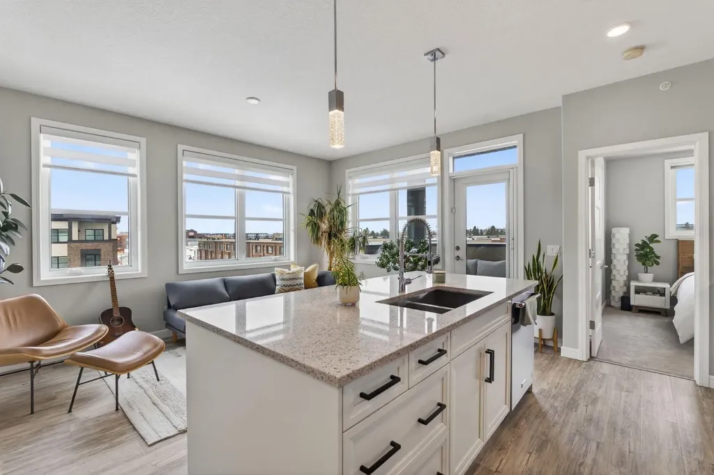 80 Greenbriar Place NW Calgary AB T3B 6J4