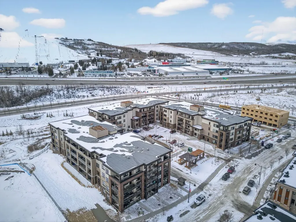 80 Greenbriar Place NW Calgary AB T3B 6J4