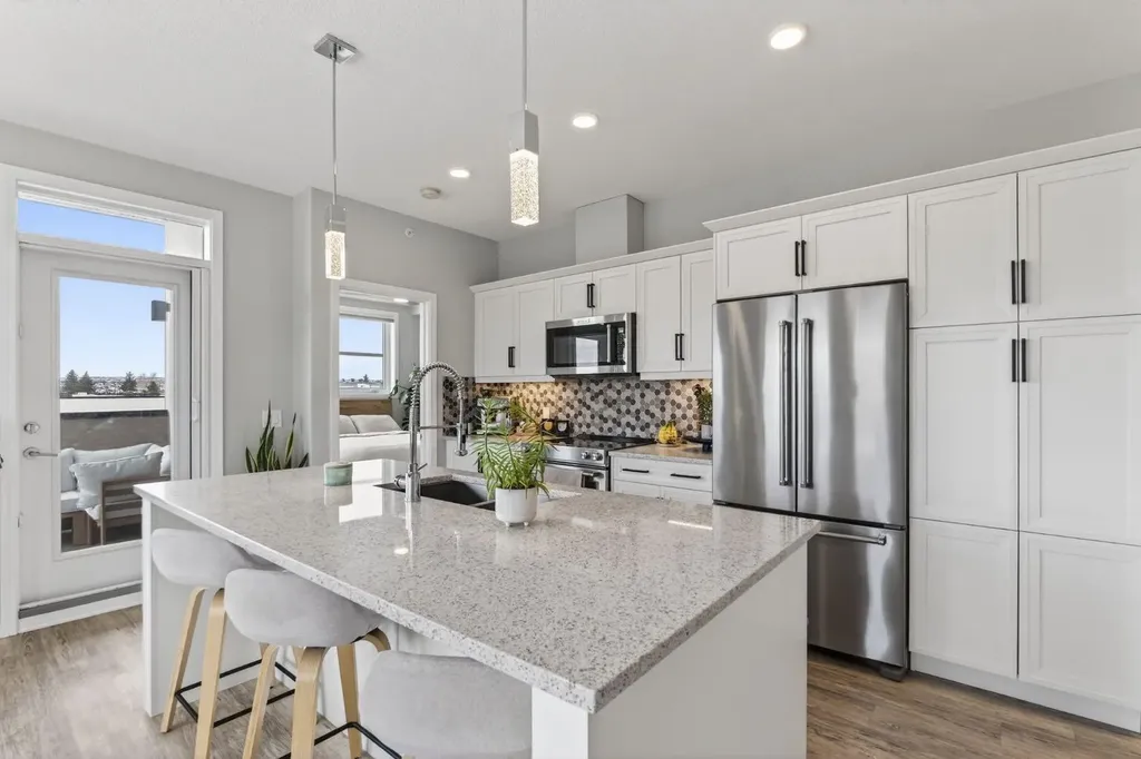 80 Greenbriar Place NW Calgary AB T3B 6J4