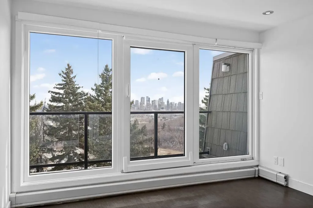 512 Cedar Crescent SW Calgary AB T3C 2Y8
