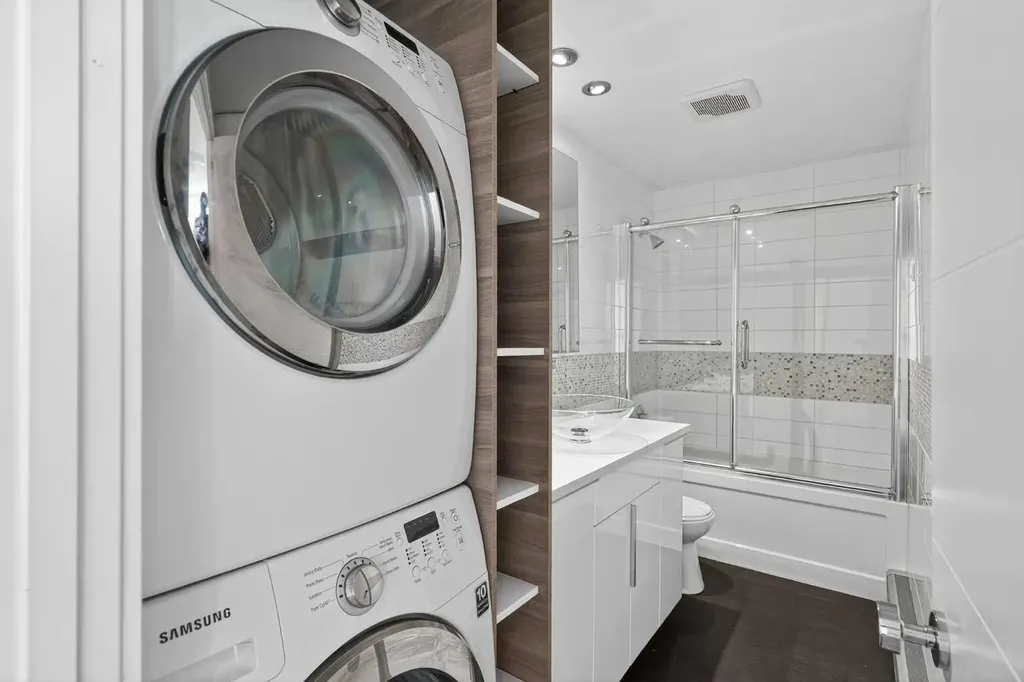 512 Cedar Crescent SW Calgary AB T3C 2Y8