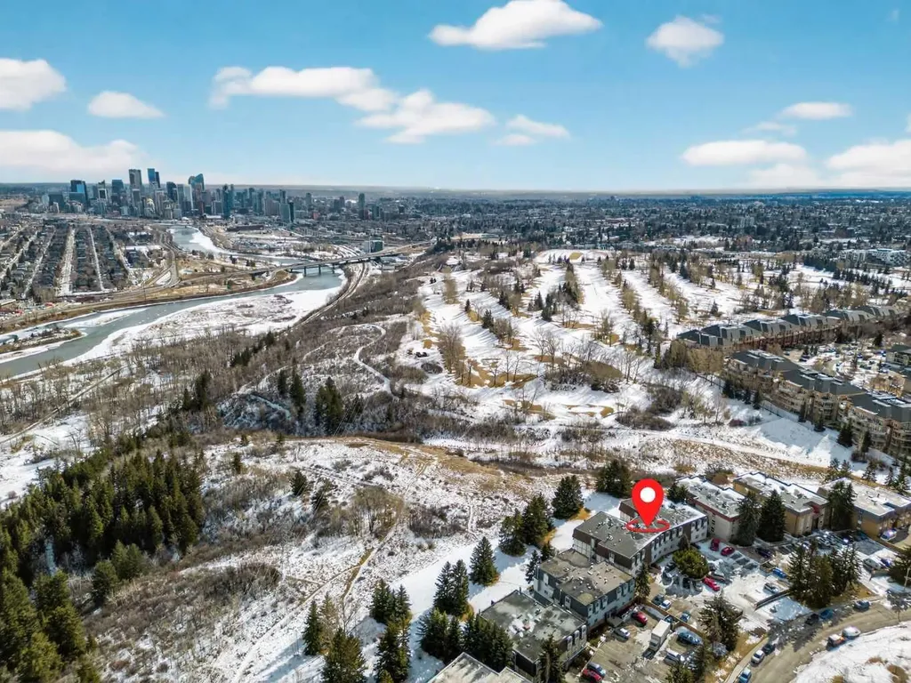 512 Cedar Crescent SW Calgary AB T3C 2Y8
