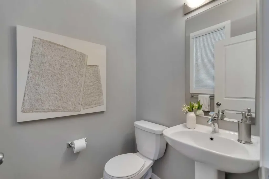 34 New Brighton Point SE Calgary AB T2Z 1B6