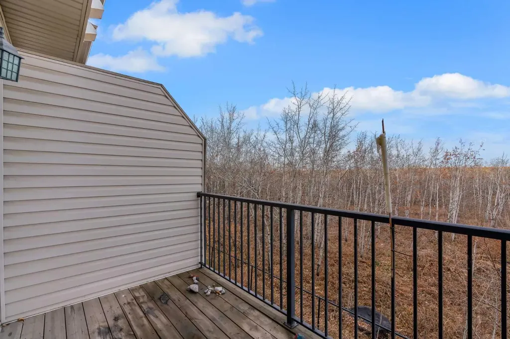 34 New Brighton Point SE Calgary AB T2Z 1B6
