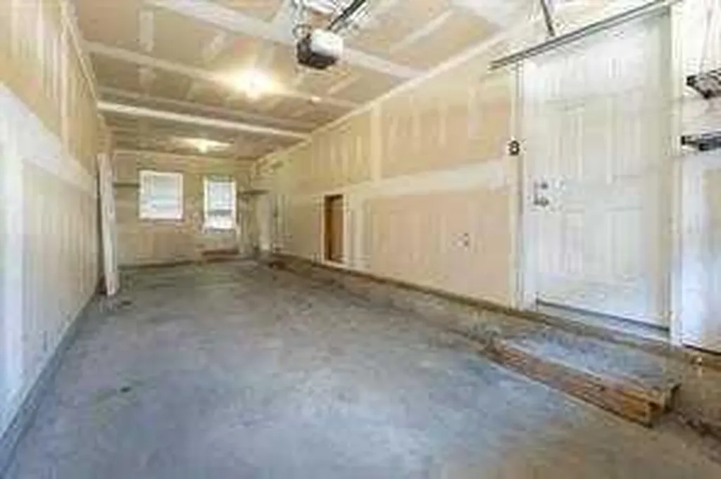 34 New Brighton Point SE Calgary AB T2Z 1B6