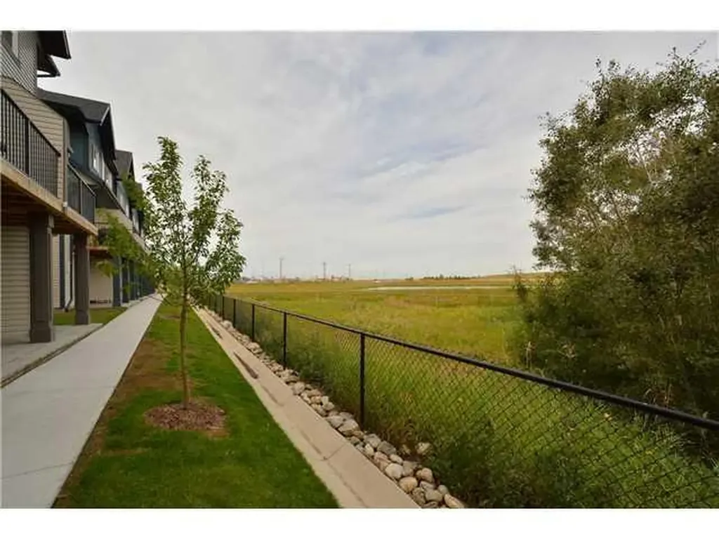34 New Brighton Point SE Calgary AB T2Z 1B6