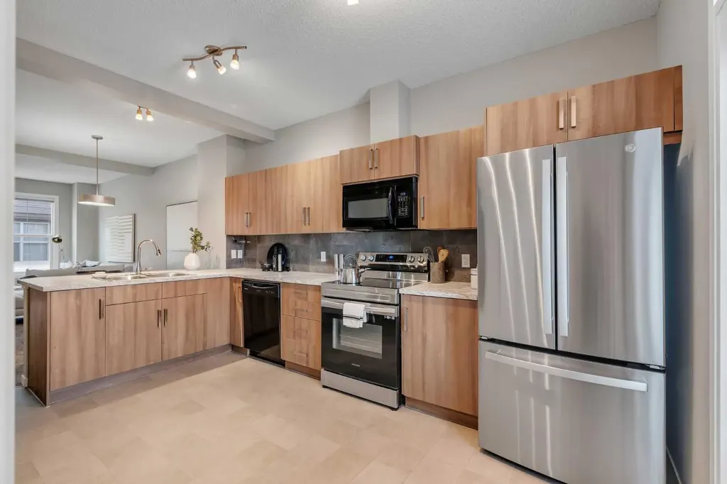34 New Brighton Point SE Calgary AB T2Z 1B6