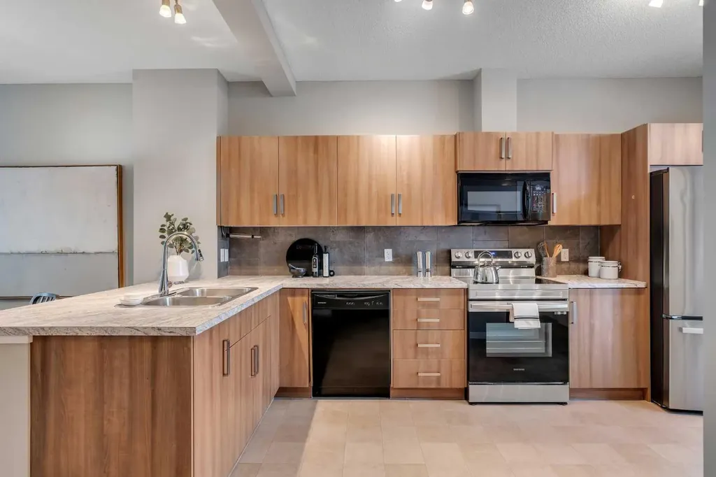34 New Brighton Point SE Calgary AB T2Z 1B6
