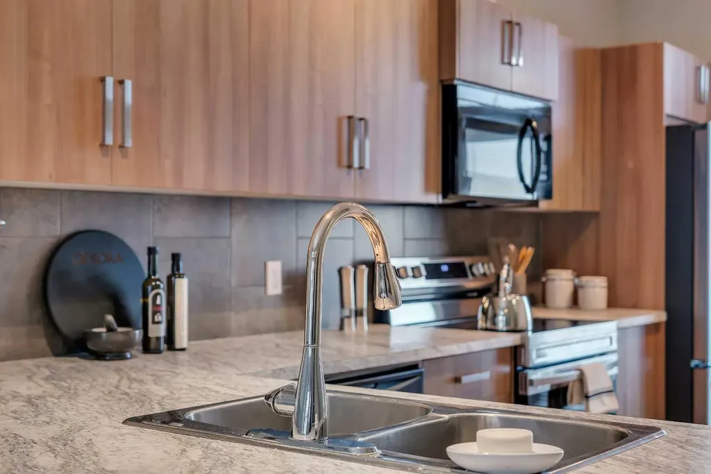 34 New Brighton Point SE Calgary AB T2Z 1B6