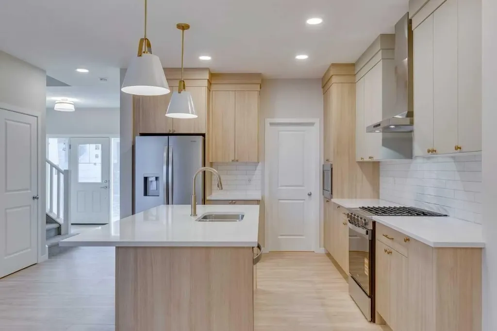 82 Alpine Common SW Calgary AB T2Y0M8