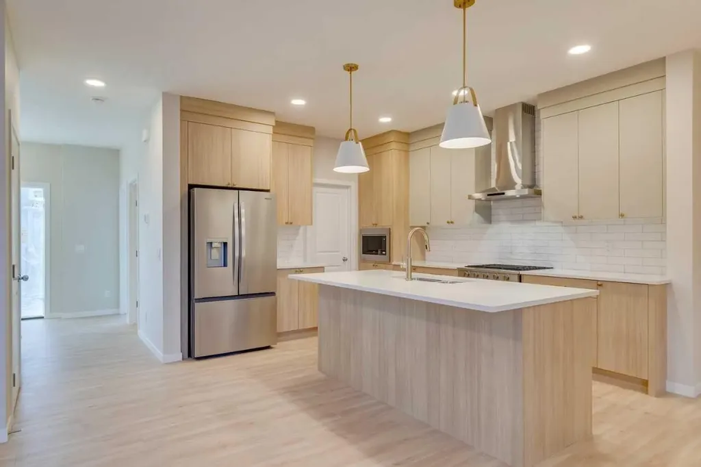 82 Alpine Common SW Calgary AB T2Y0M8