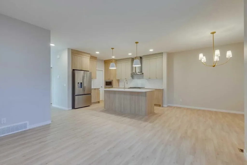 82 Alpine Common SW Calgary AB T2Y0M8