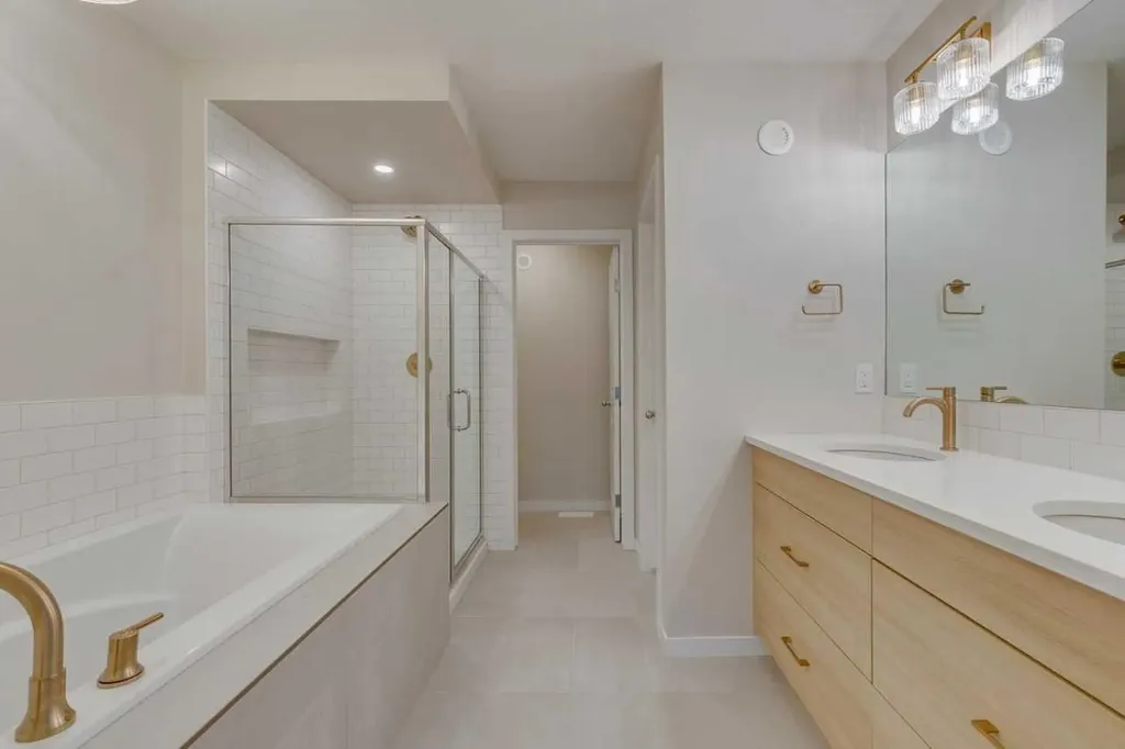 82 Alpine Common SW Calgary AB T2Y0M8