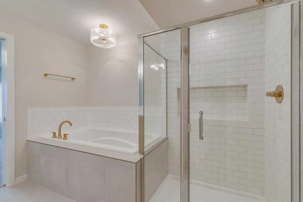 82 Alpine Common SW Calgary AB T2Y0M8