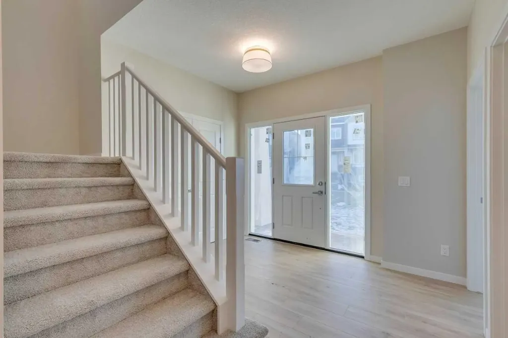 82 Alpine Common SW Calgary AB T2Y0M8