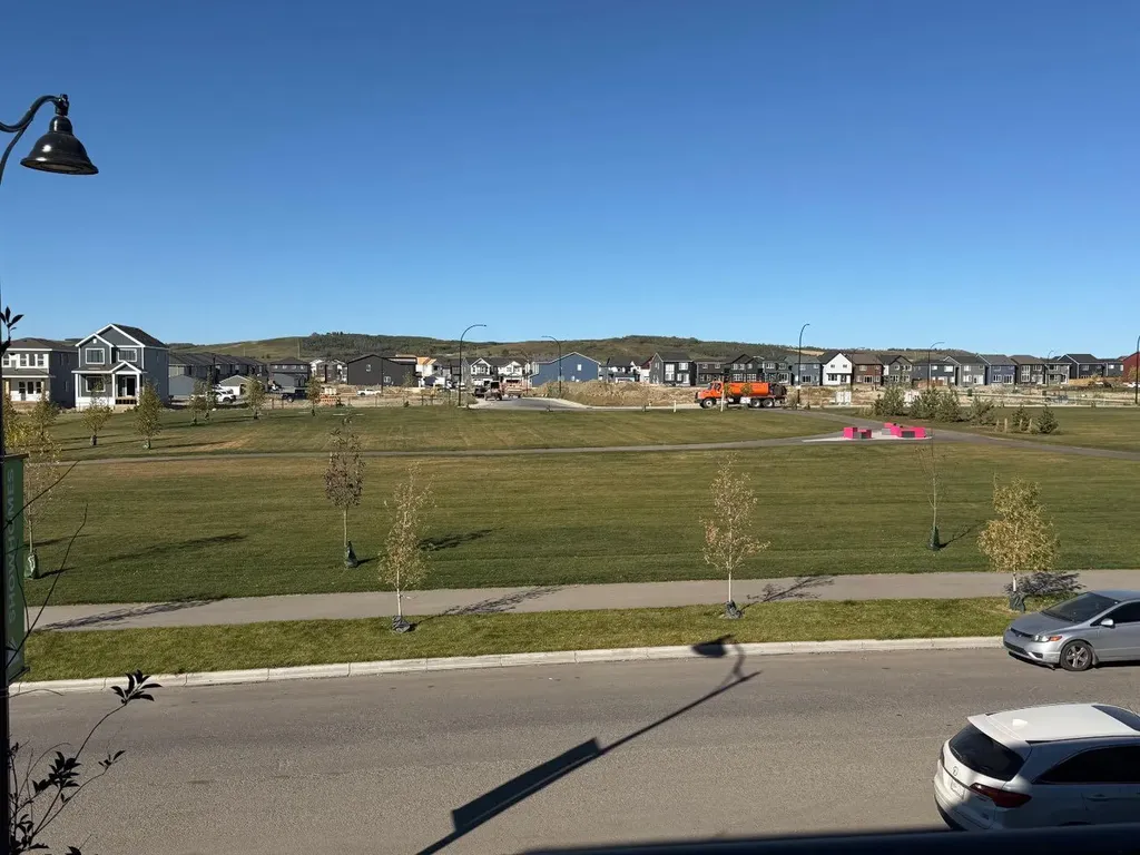 202 Creekstone Drive SW Calgary AB T2X 5L1