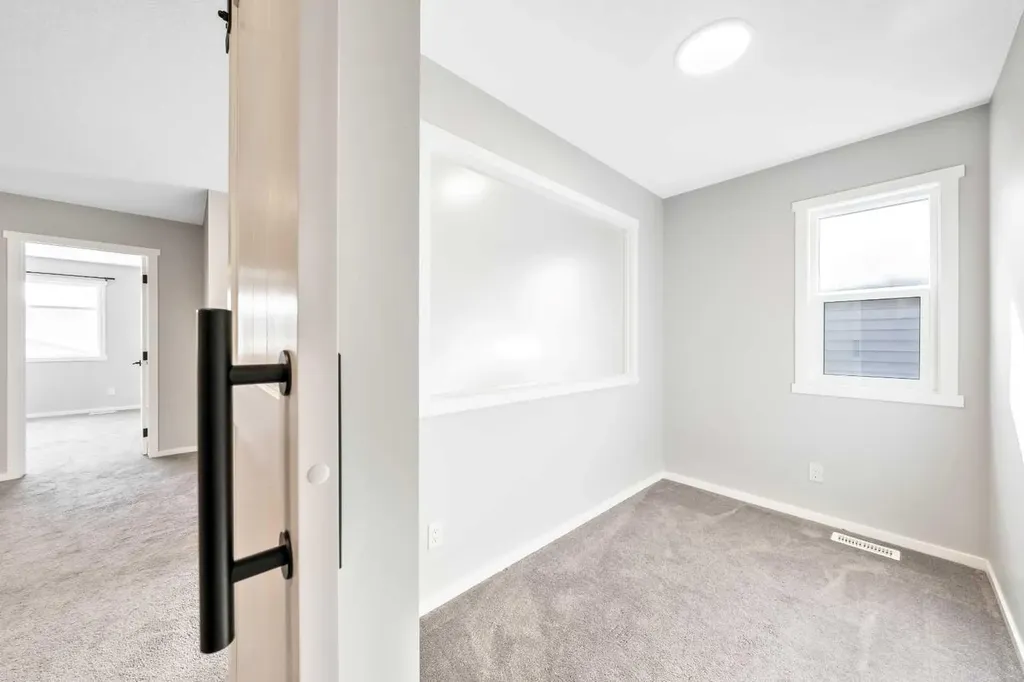 98 Lucas Crescent NW Calgary AB T3G 3M9