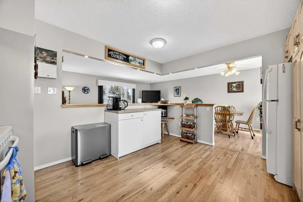 152 Maddock Way NE Calgary AB T2A3X3