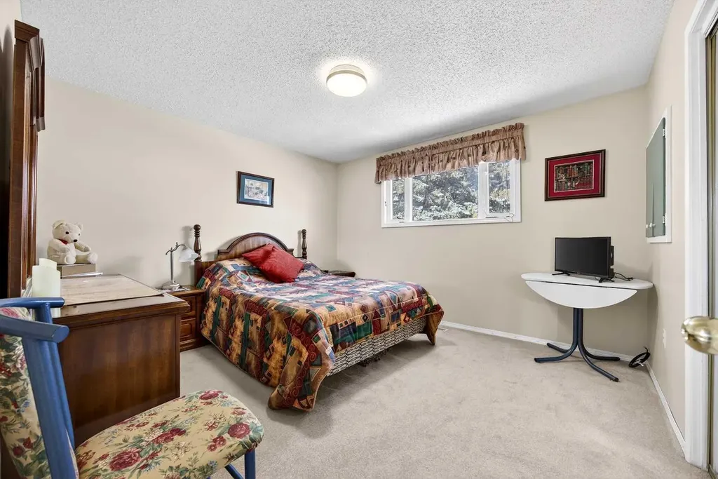 152 Maddock Way NE Calgary AB T2A3X3