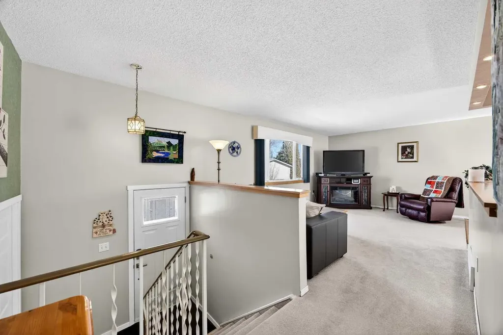 152 Maddock Way NE Calgary AB T2A3X3