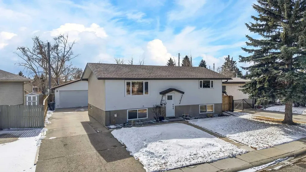 152 Maddock Way NE Calgary AB T2A3X3