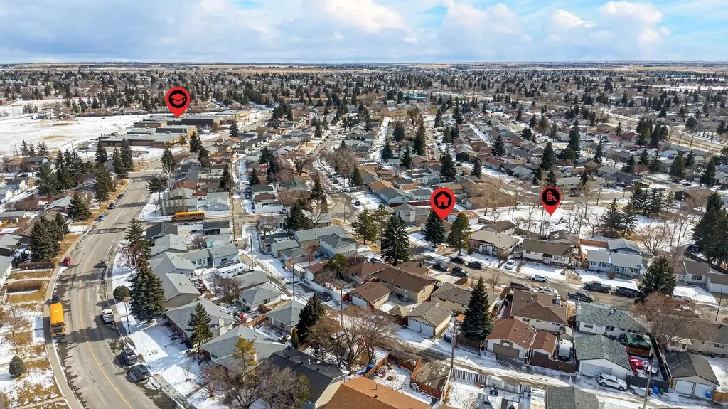 152 Maddock Way NE Calgary AB T2A3X3