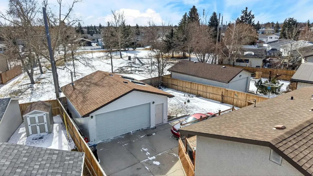 152 Maddock Way NE Calgary AB T2A3X3