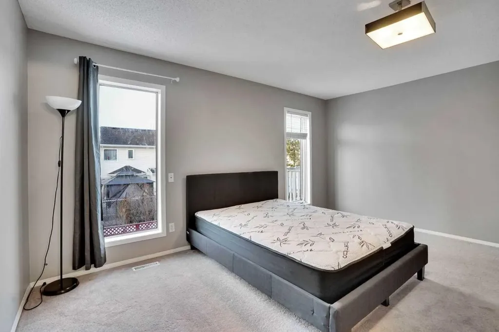 170 Citadel Gardens NW Calgary AB t3g 3x6