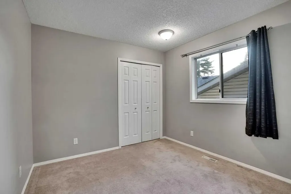170 Citadel Gardens NW Calgary AB t3g 3x6