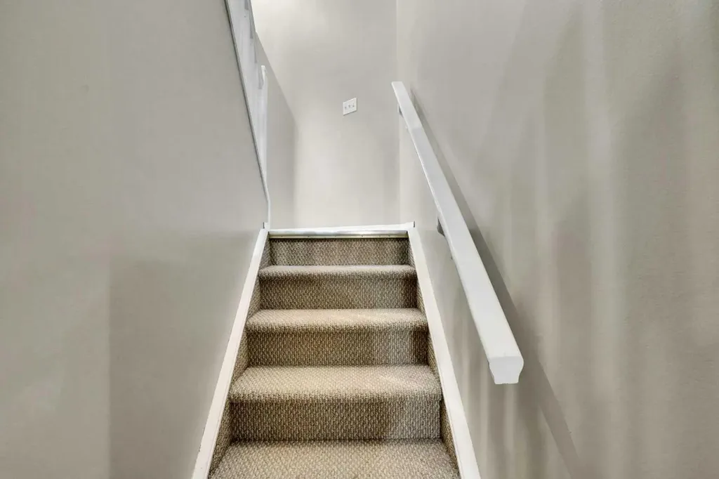 170 Citadel Gardens NW Calgary AB t3g 3x6