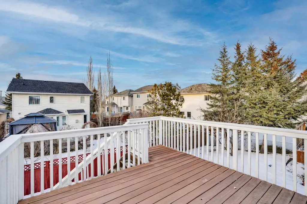 170 Citadel Gardens NW Calgary AB t3g 3x6