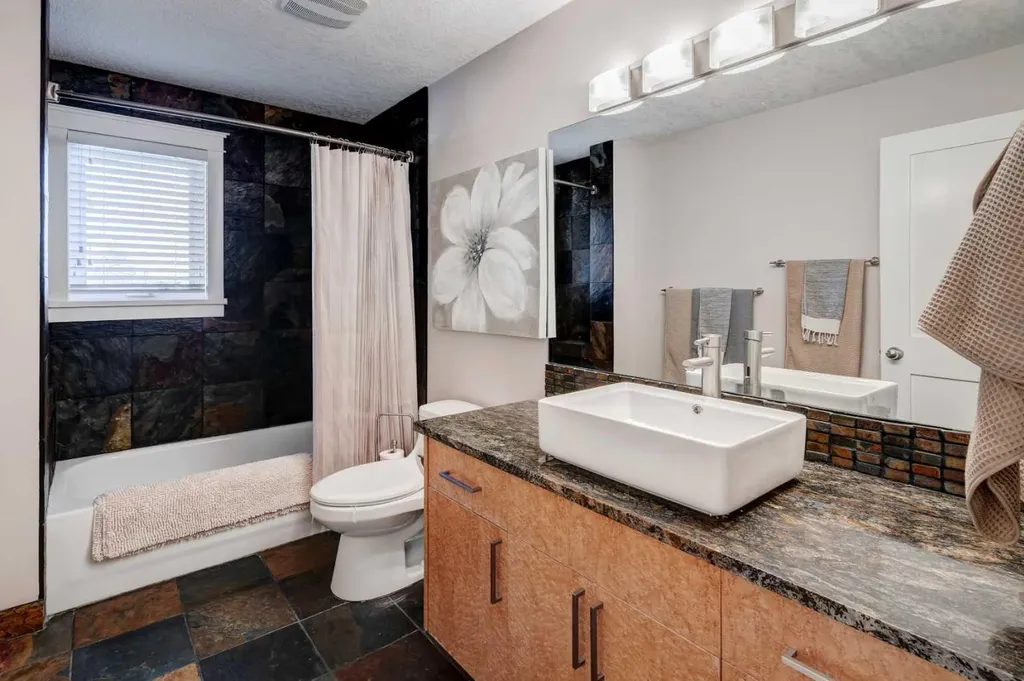 38 Lissington Drive SW Calgary AB T3E 5E1