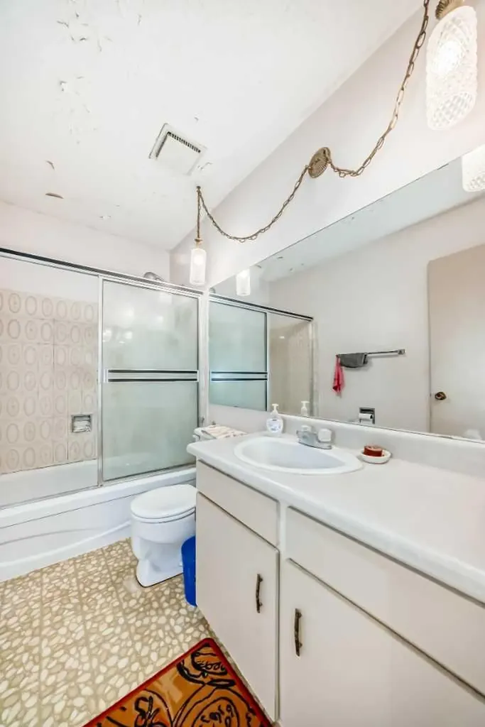 224 Berwick Way NW Calgary AB T3K 1C1