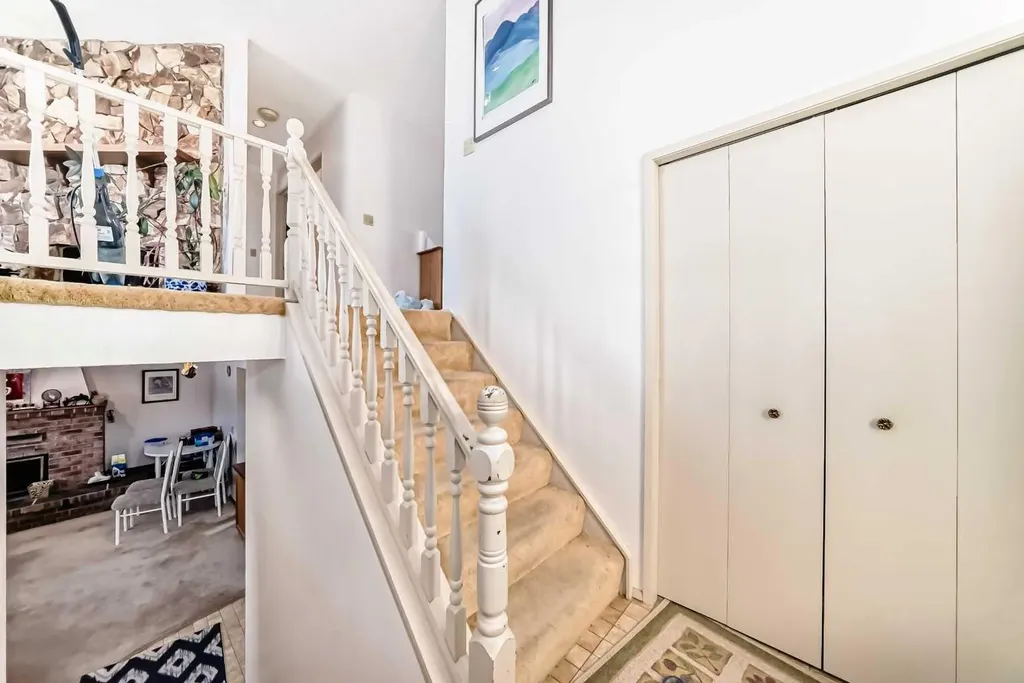 224 Berwick Way NW Calgary AB T3K 1C1